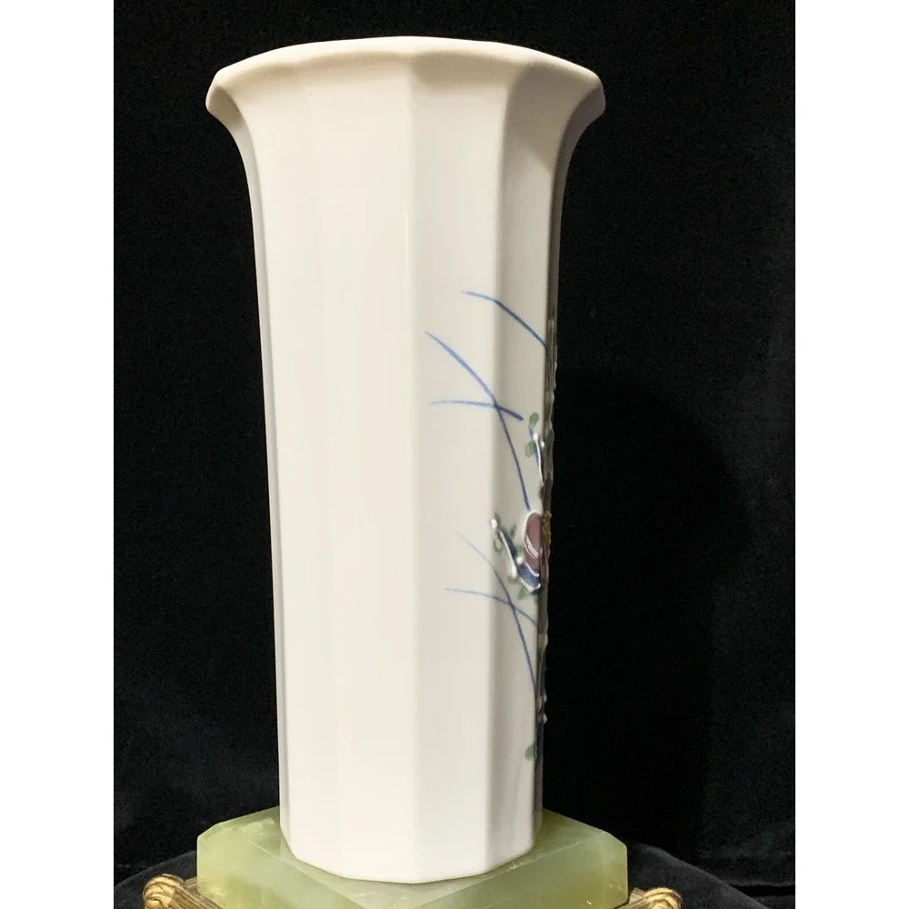Raised Relief Floral 8